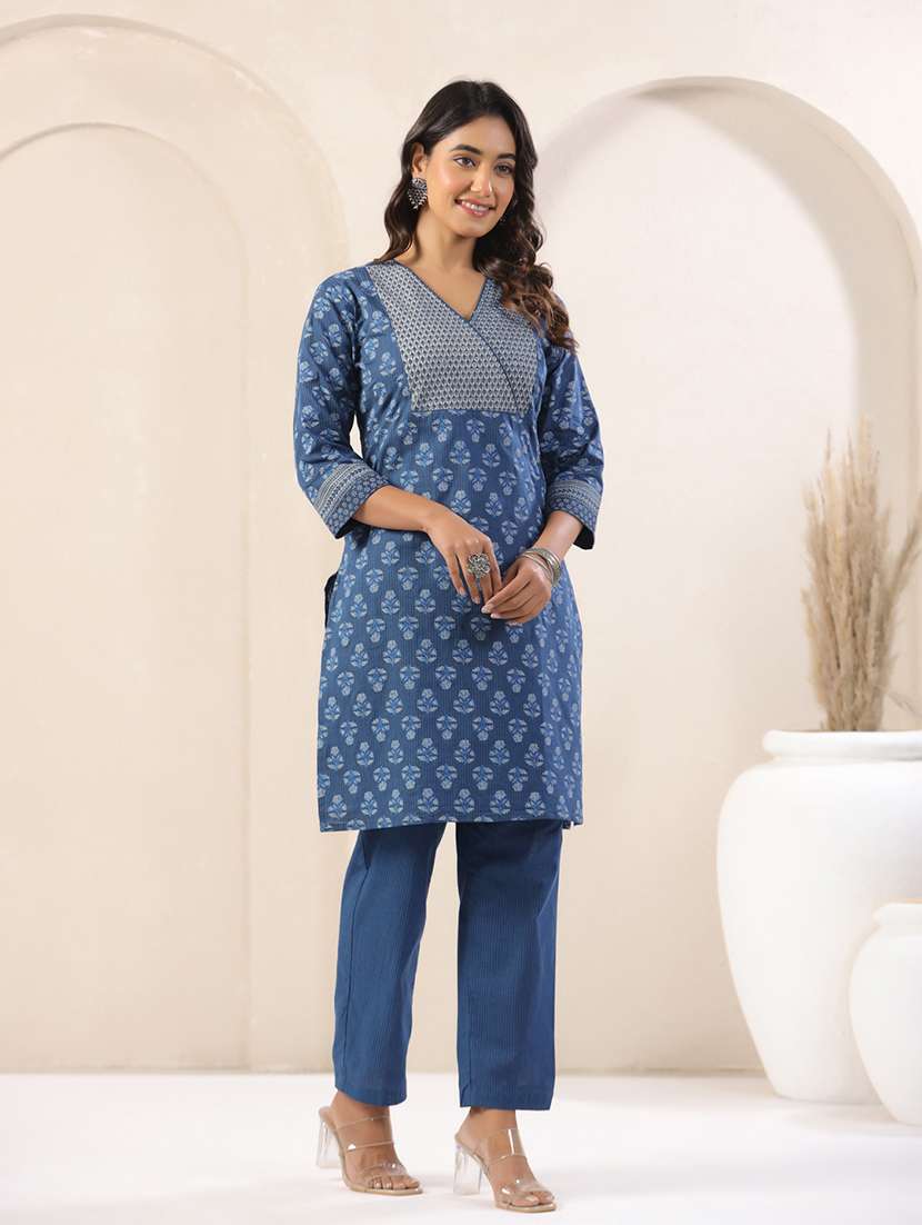 women printed three quarter sleeve straight kurta - 22295160 -  Standard Image - 3