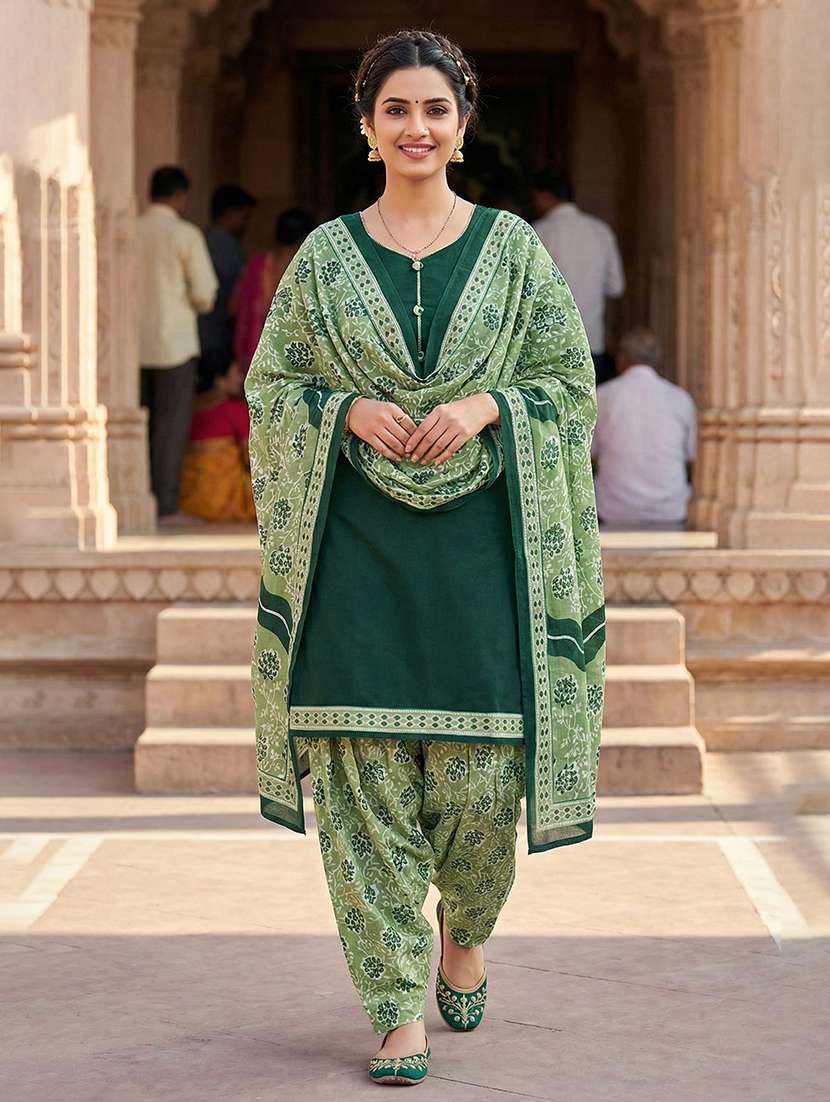 women solid three quarter sleeve kurta salwar with dupatta set