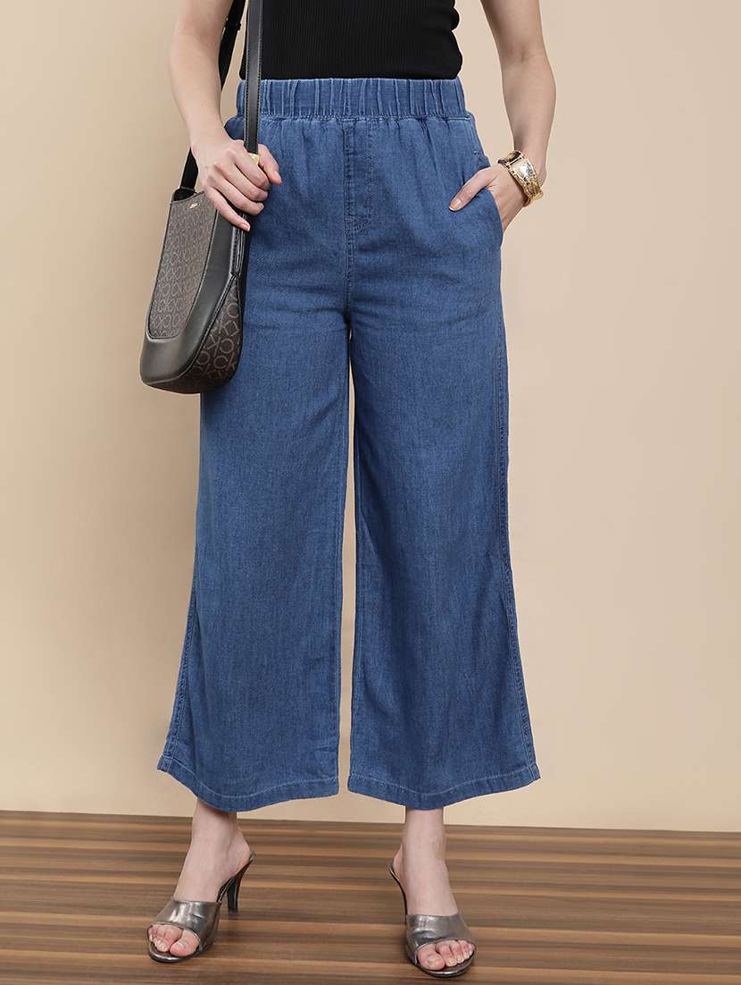 women solid mid rise flared palazzo