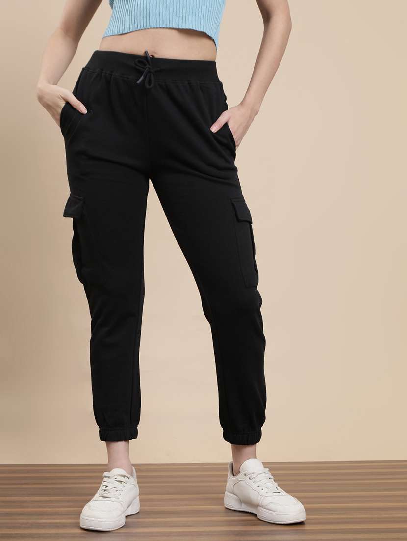 women solid mid rise cargo jogger
