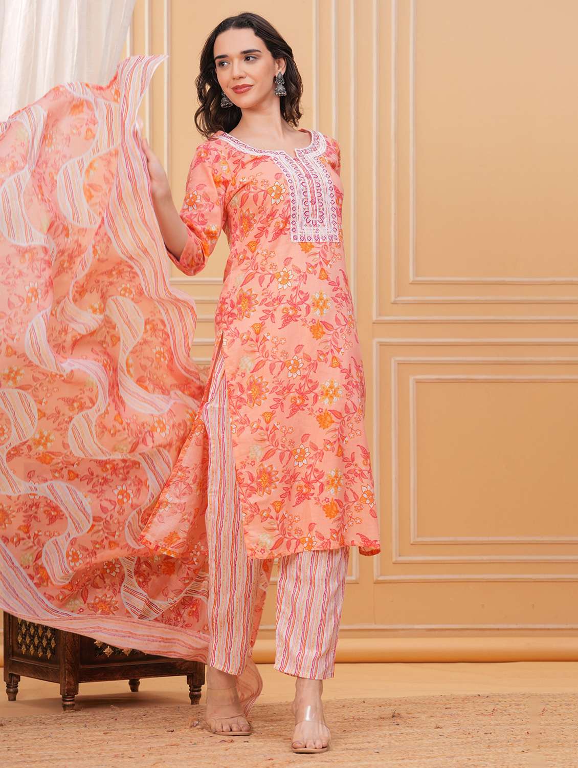 women floral three quarter sleeve kurta pant with dupatta set - 22295836 -  Standard Image - 3