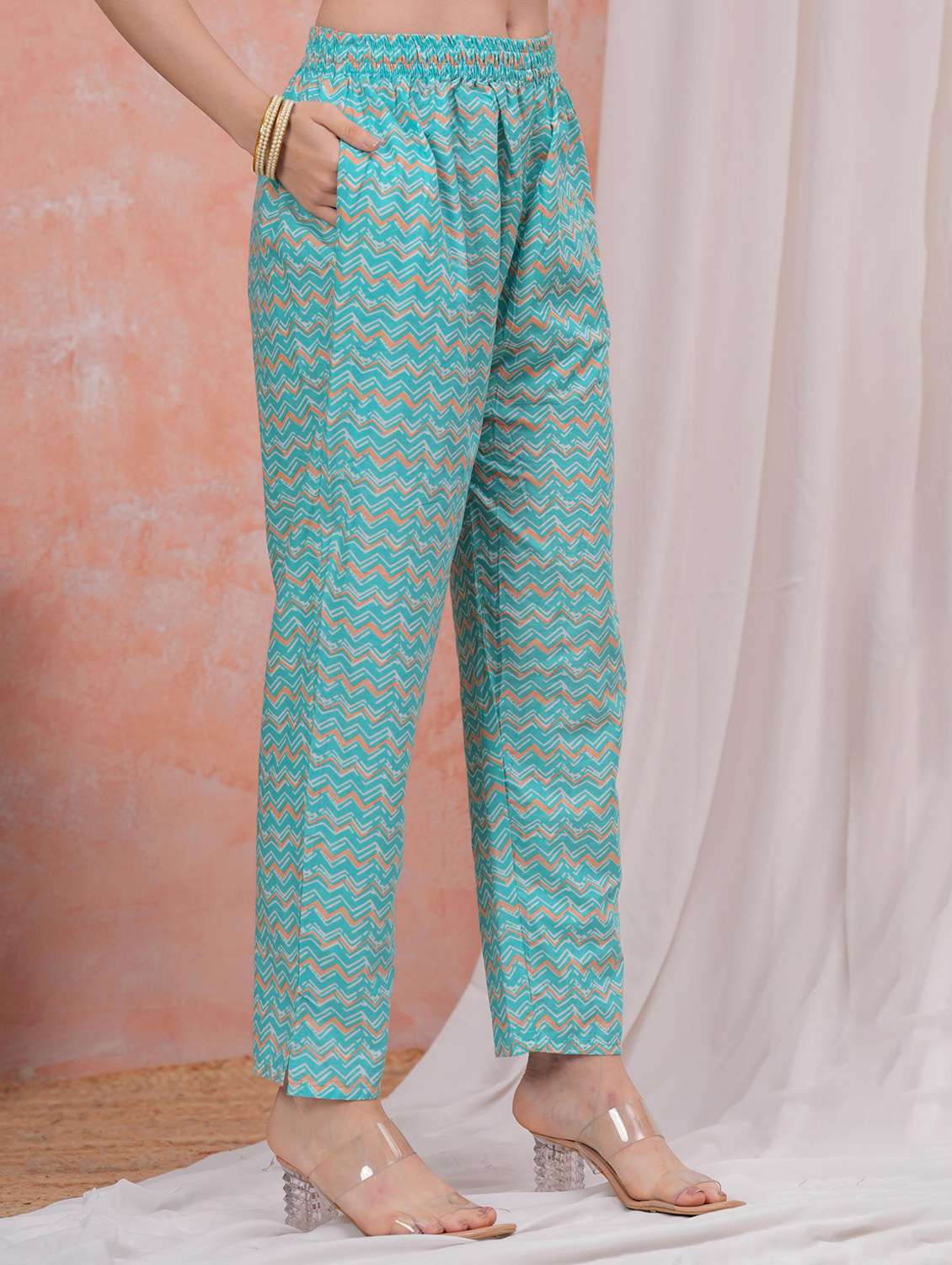 women floral printed three quarter sleeve kurta pant with dupatta set - 22295851 -  Standard Image - 5