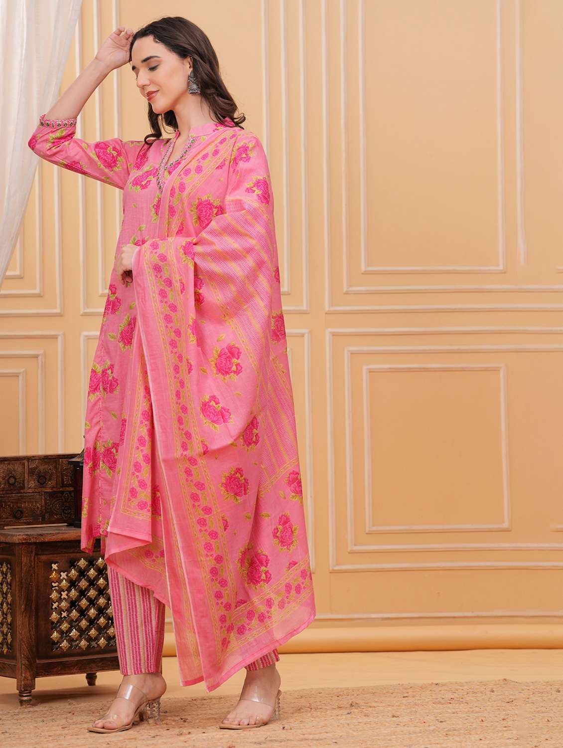women floral printed three quarter sleeve kurta pant with dupatta set - 22295856 -  Standard Image - 3