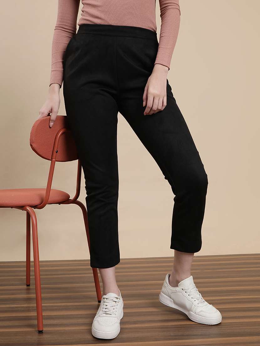women solid mid rise cigarette pant
