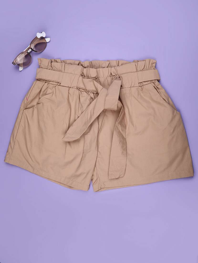 girls solid mid rise shorts