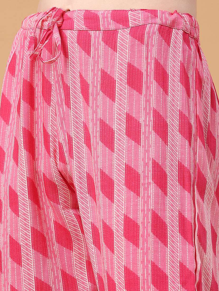 women printed three quarter sleeve kurta pant with dupatta set - 22296180 -  Standard Image - 5