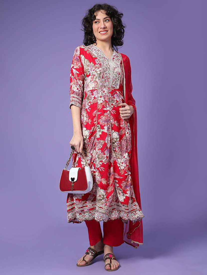 women floral three quarter sleeve kurta pant with dupatta set
