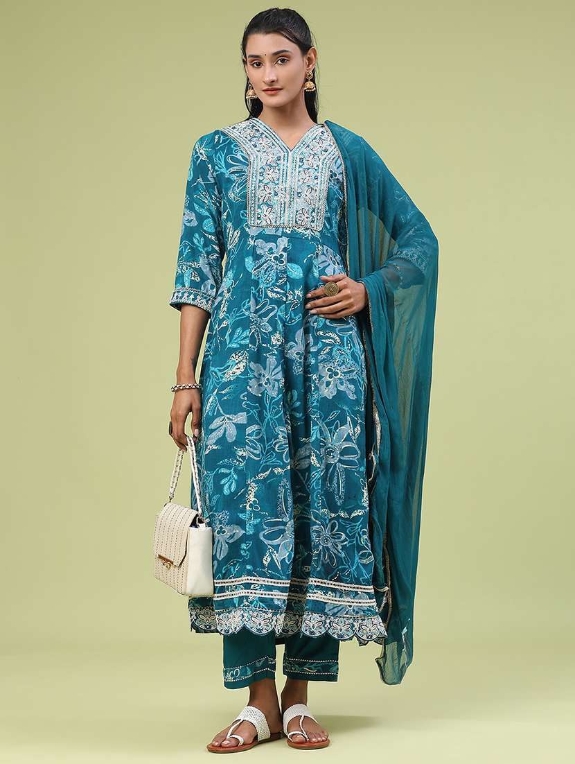 women floral three quarter sleeve kurta pant with dupatta set