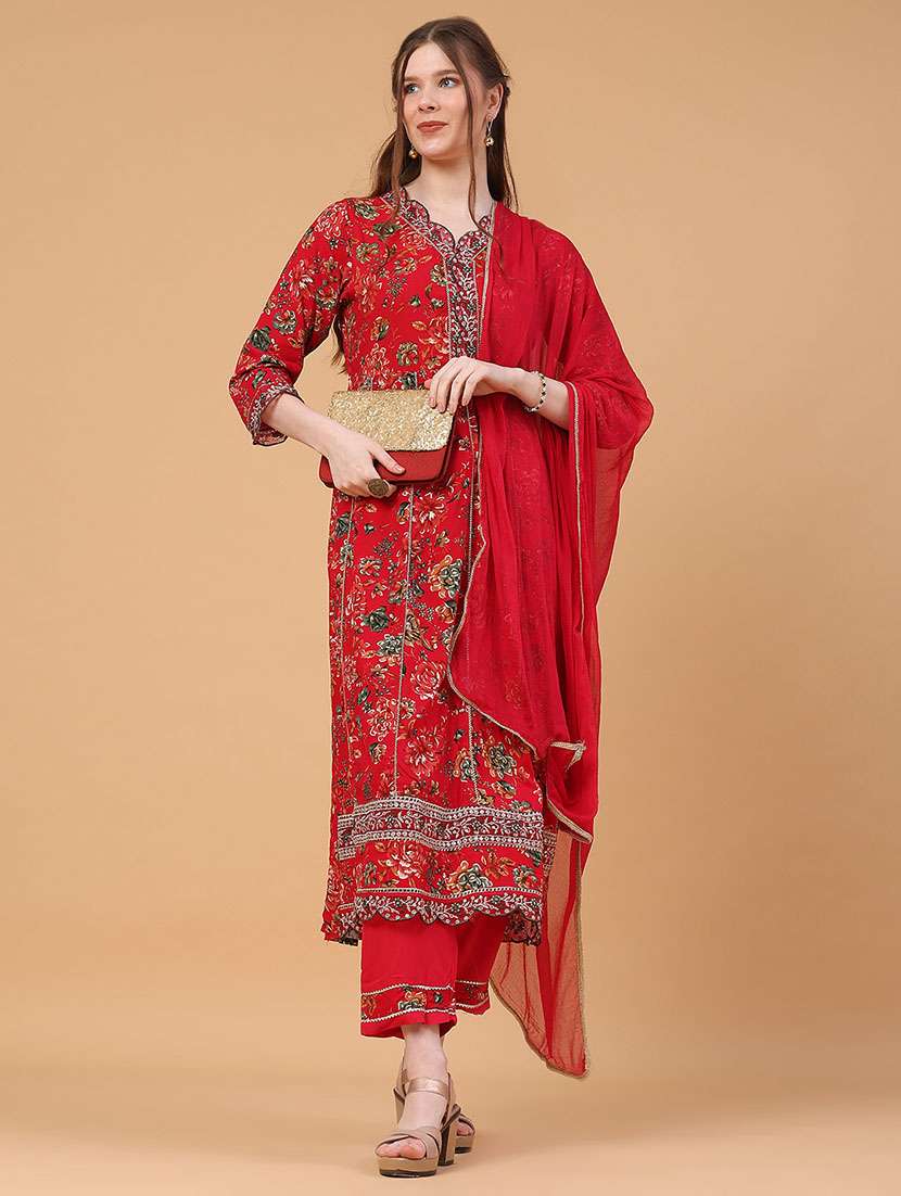 women floral three quarter sleeve kurta pant with dupatta set