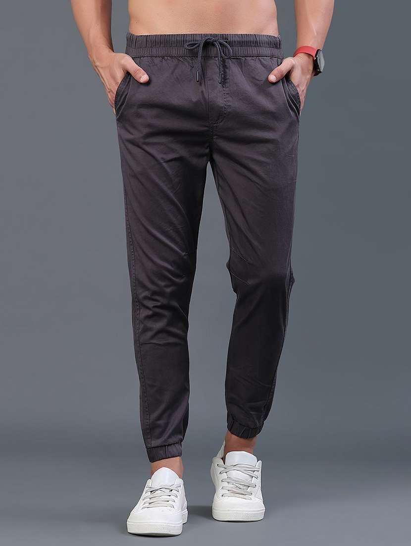 men solid mid rise regular fit jogger