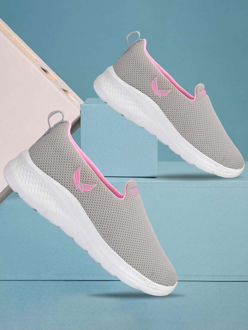 women solid slip on casual shoe