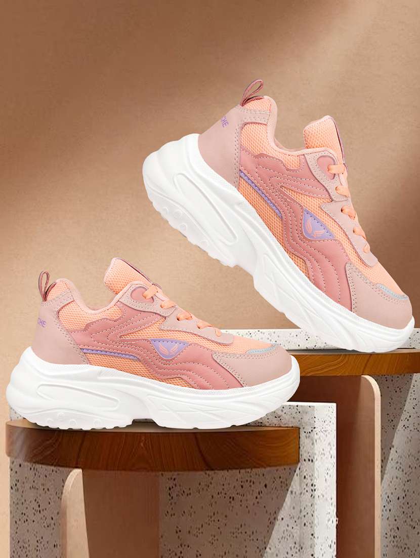 women solid lace-up casual shoe