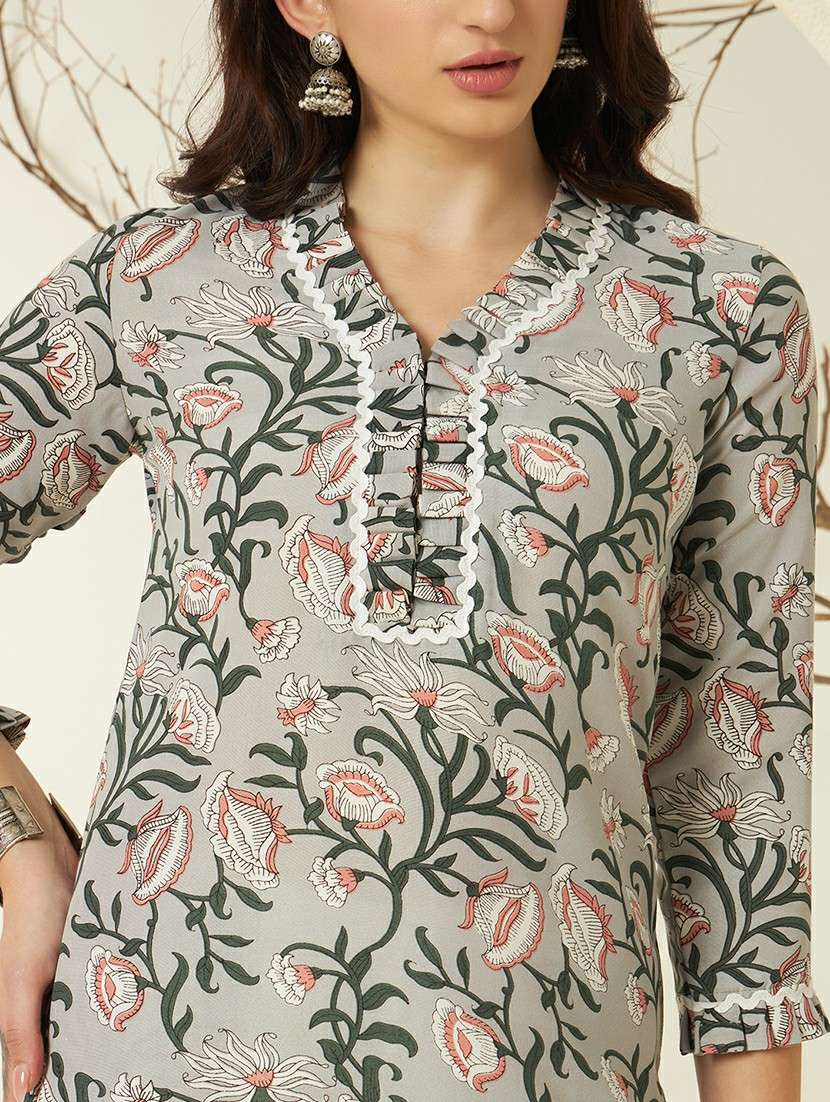 women floral three quarter sleeve kurta palazzo set - 22297395 -  Standard Image - 5
