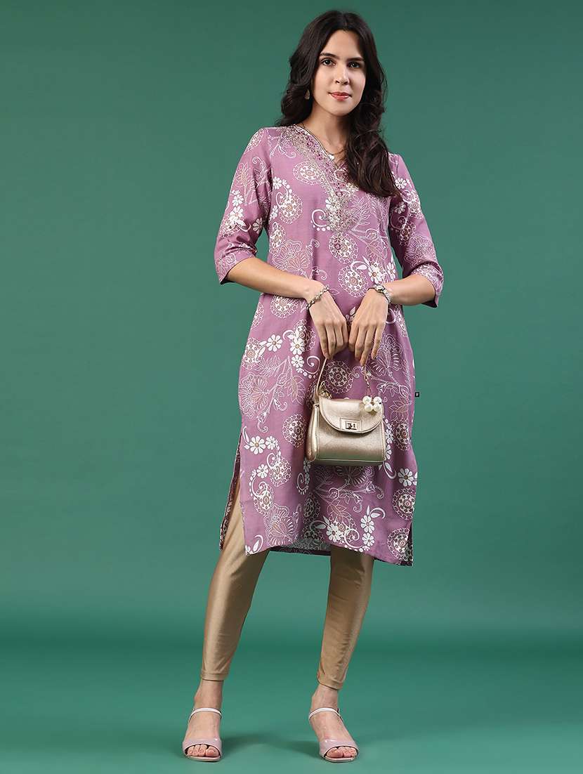women printed three quarter sleeve kurta