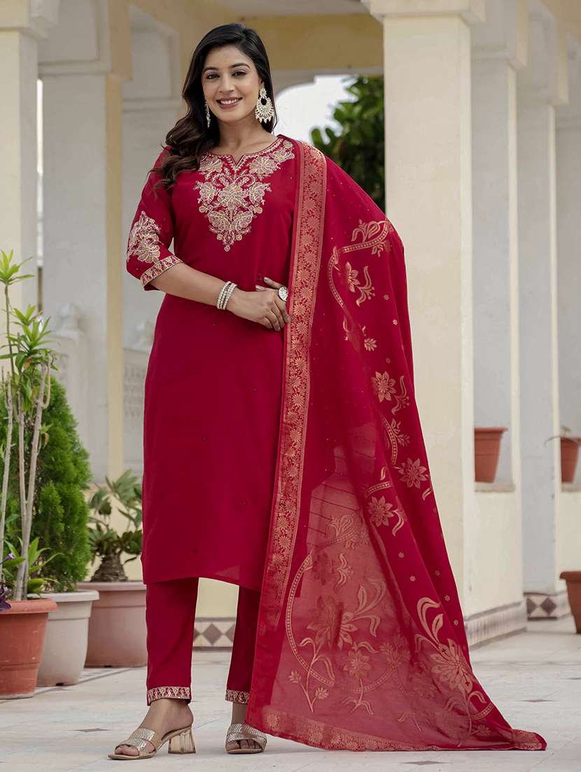 women solid with work three quarter sleeve kurta pant with dupatta set