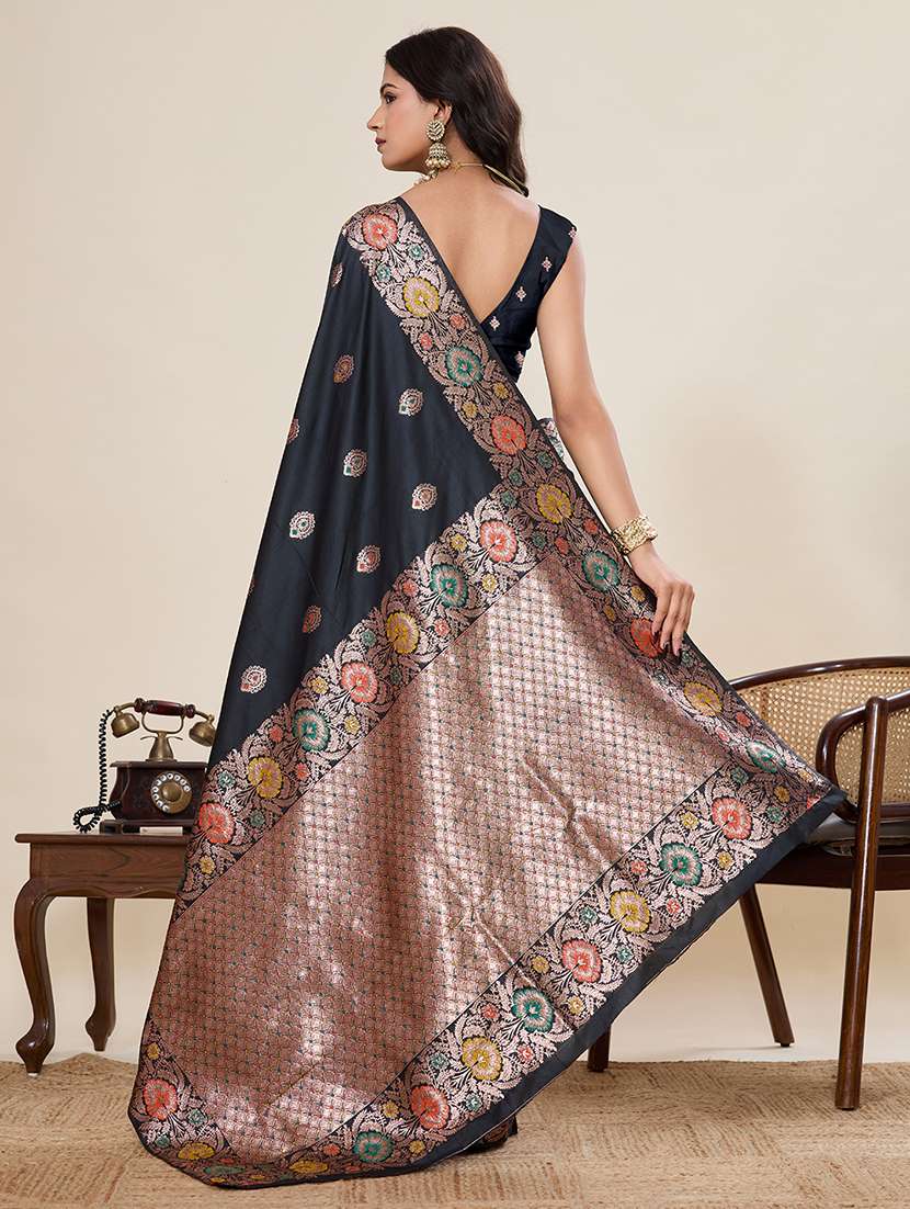 women self design banarasi saree with blouse - 22298708 -  Standard Image - 3