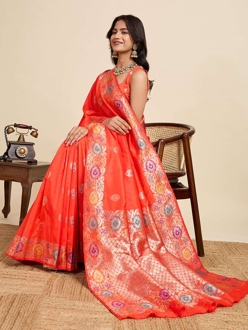 women self design banarasi saree with blouse - 22298709 -  Standard Image - 3