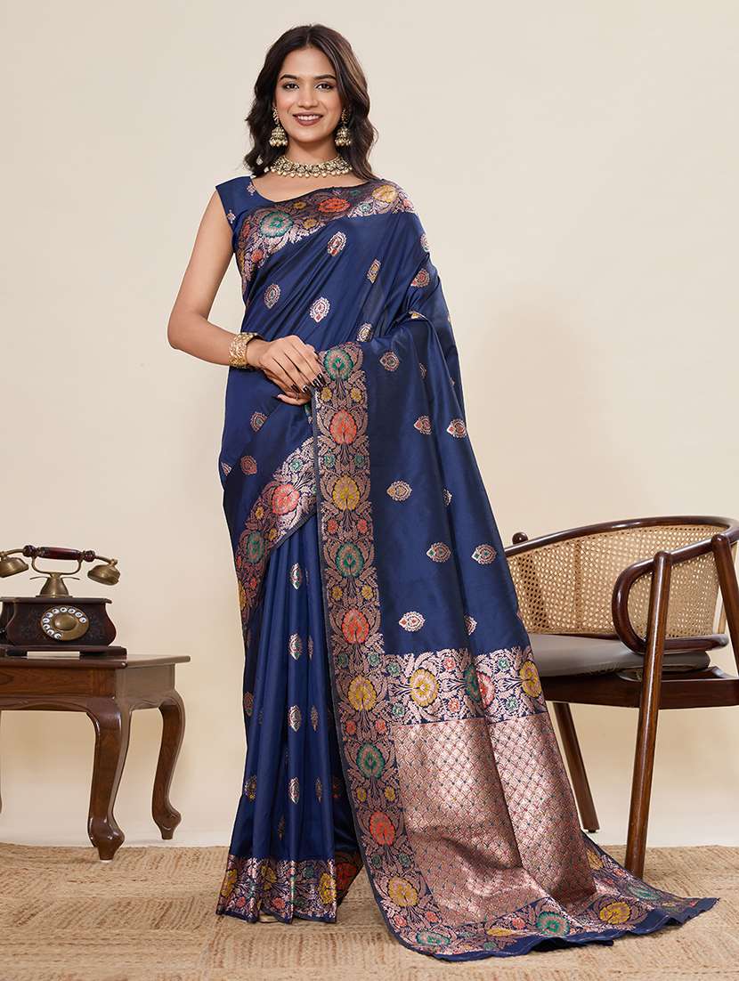 women self design banarasi saree with blouse