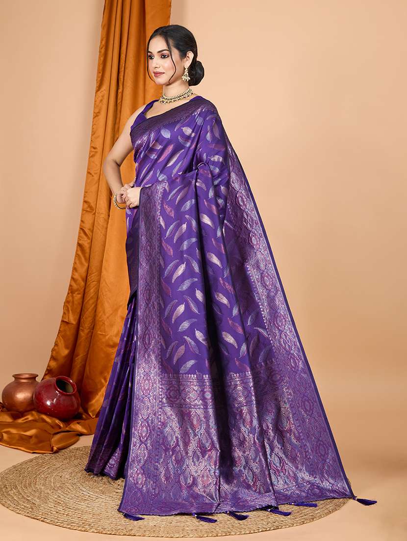 women self design banarasi saree with blouse - 22298736 -  Standard Image - 3