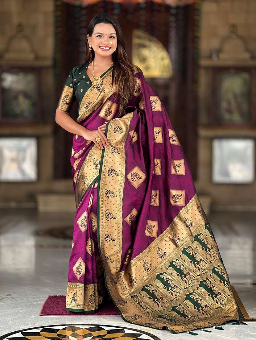 women self design banarasi saree with blouse