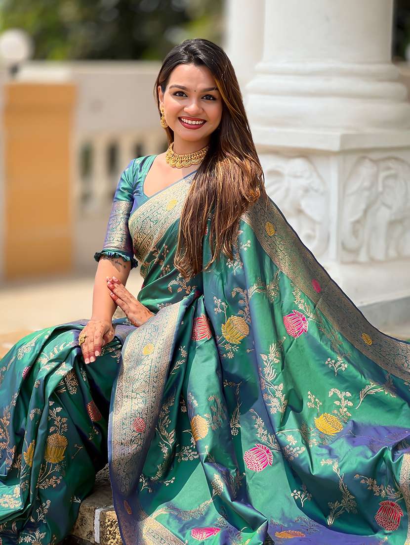 women self design banarasi saree with blouse - 22298803 -  Standard Image - 3