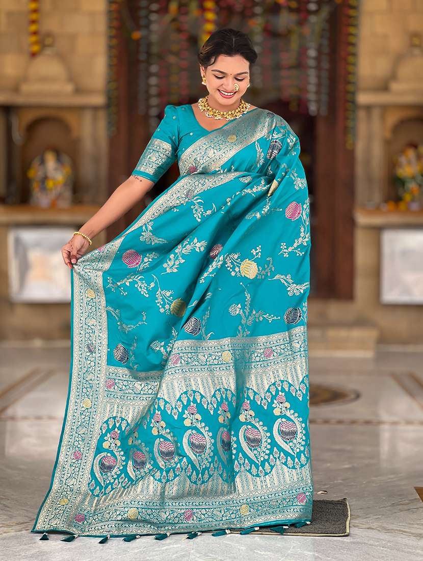women self design banarasi saree with blouse - 22298812 -  Standard Image - 3