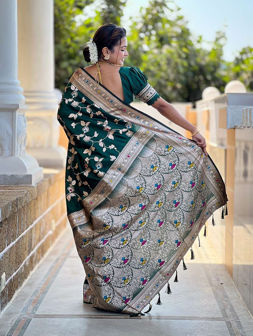 women self design banarasi saree with blouse - 22298817 -  Standard Image - 3