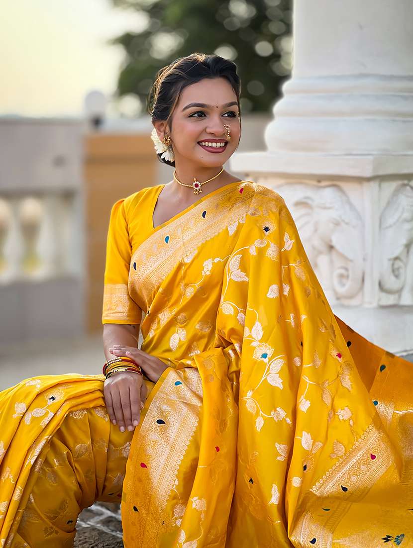 women self design banarasi saree with blouse - 22298830 -  Standard Image - 3