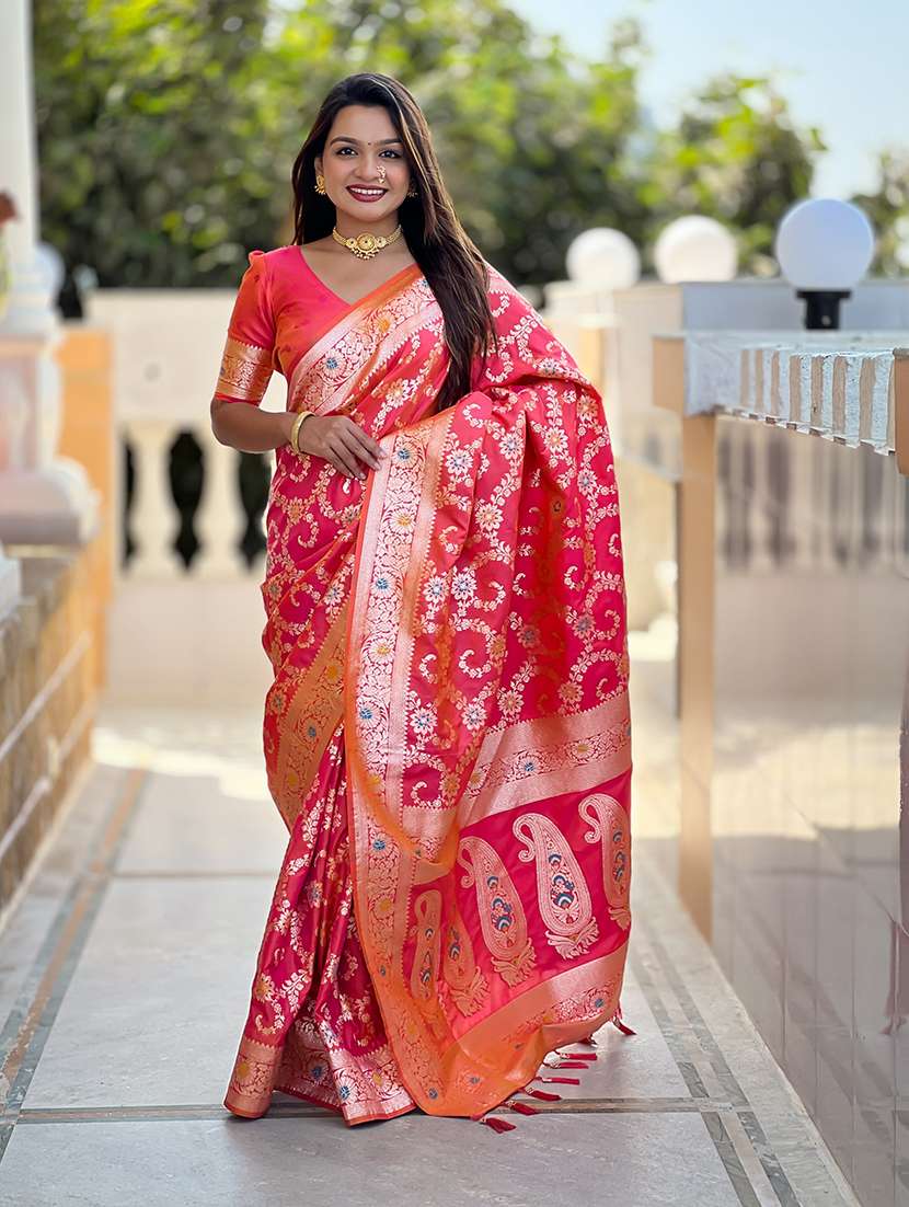 women self design banarasi saree with blouse