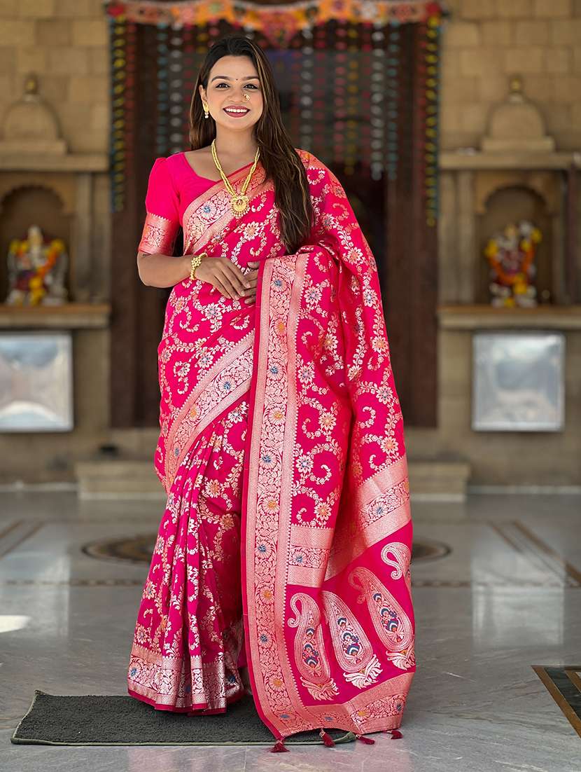 women self design banarasi saree with blouse