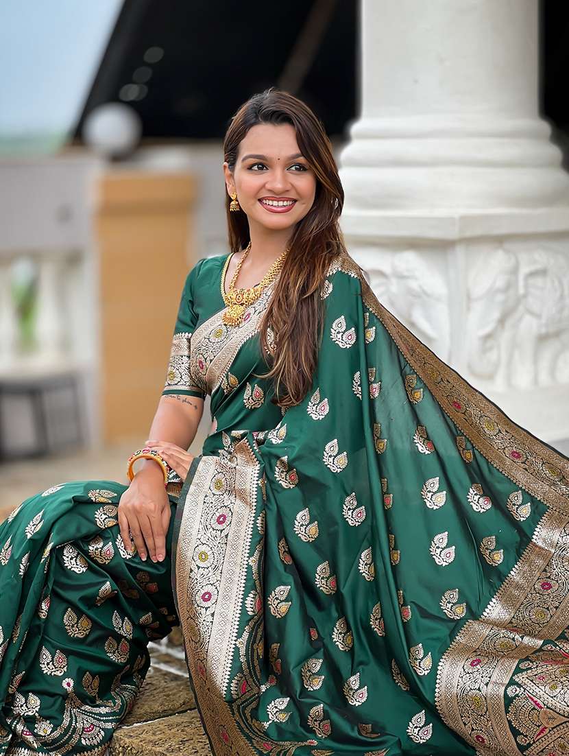 women self design banarasi saree with blouse - 22298866 -  Standard Image - 3