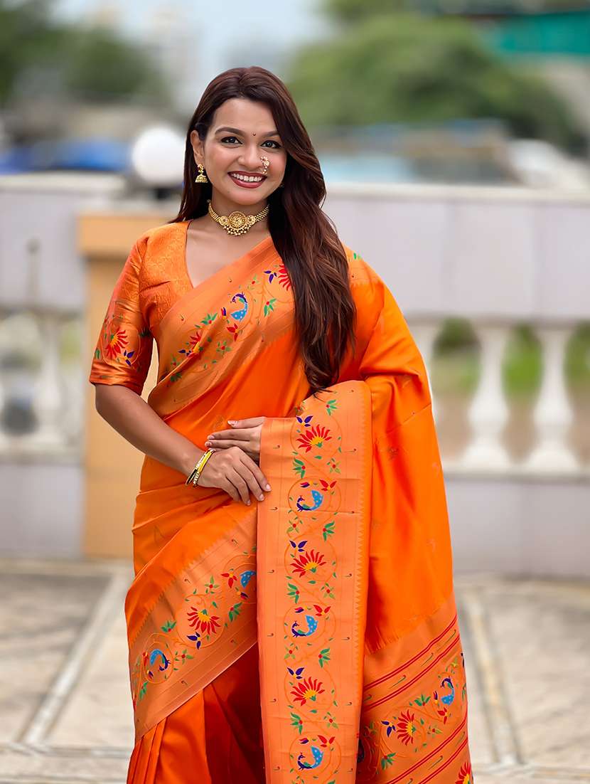 women self design paithani saree with blouse - 22298890 -  Standard Image - 3