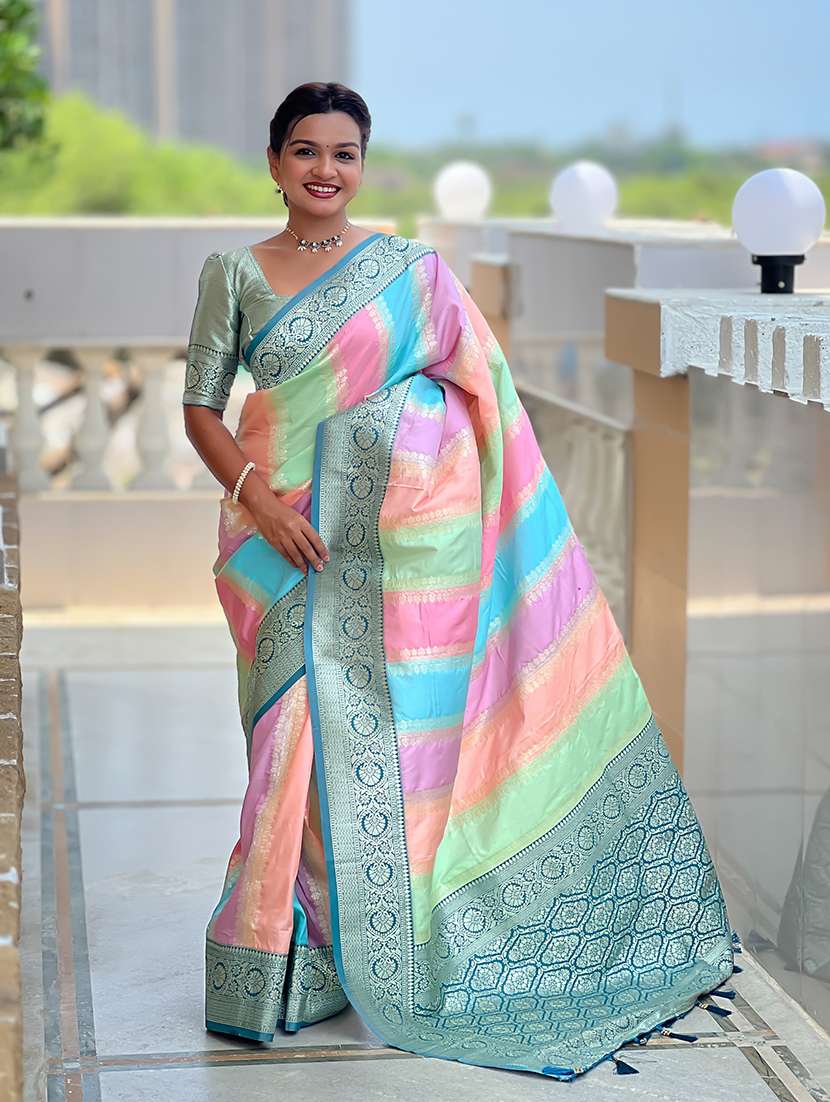 women self design banarasi saree with blouse