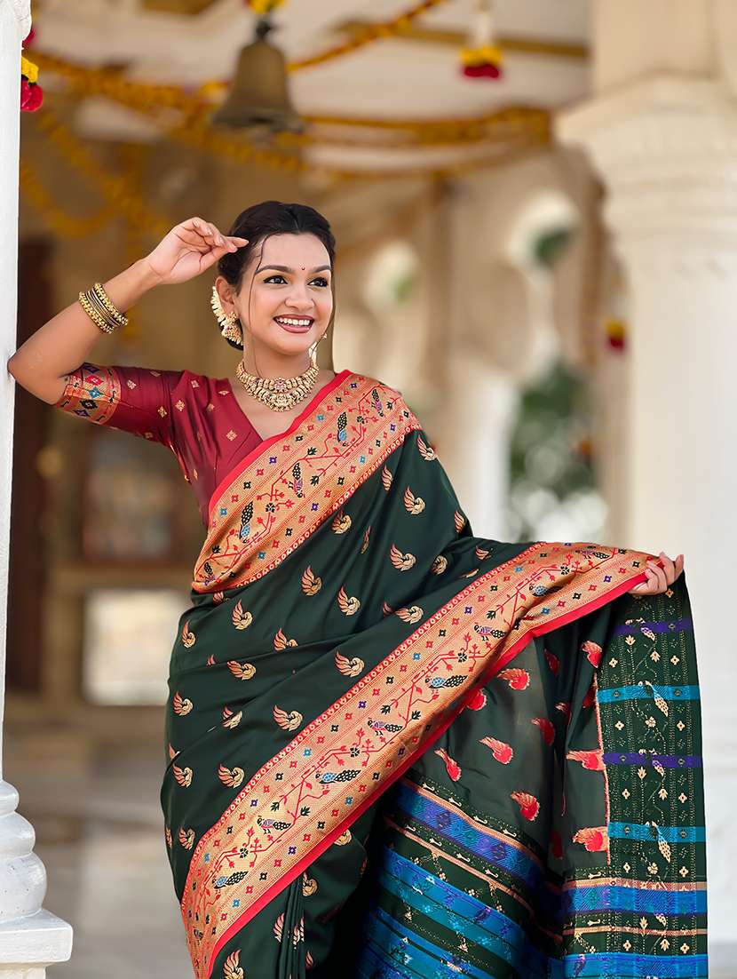 women self design paithani saree with blouse - 22298941 -  Standard Image - 3