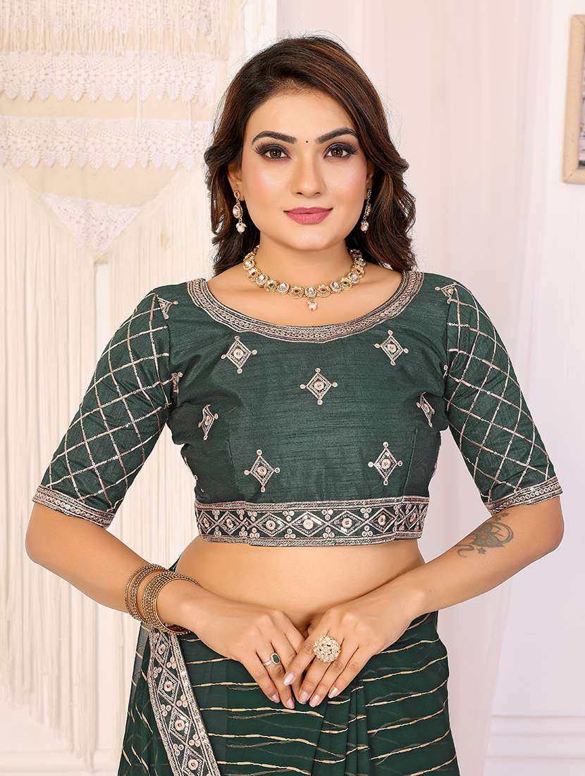 women striped bordered saree with blouse - 22298963 -  Standard Image - 5