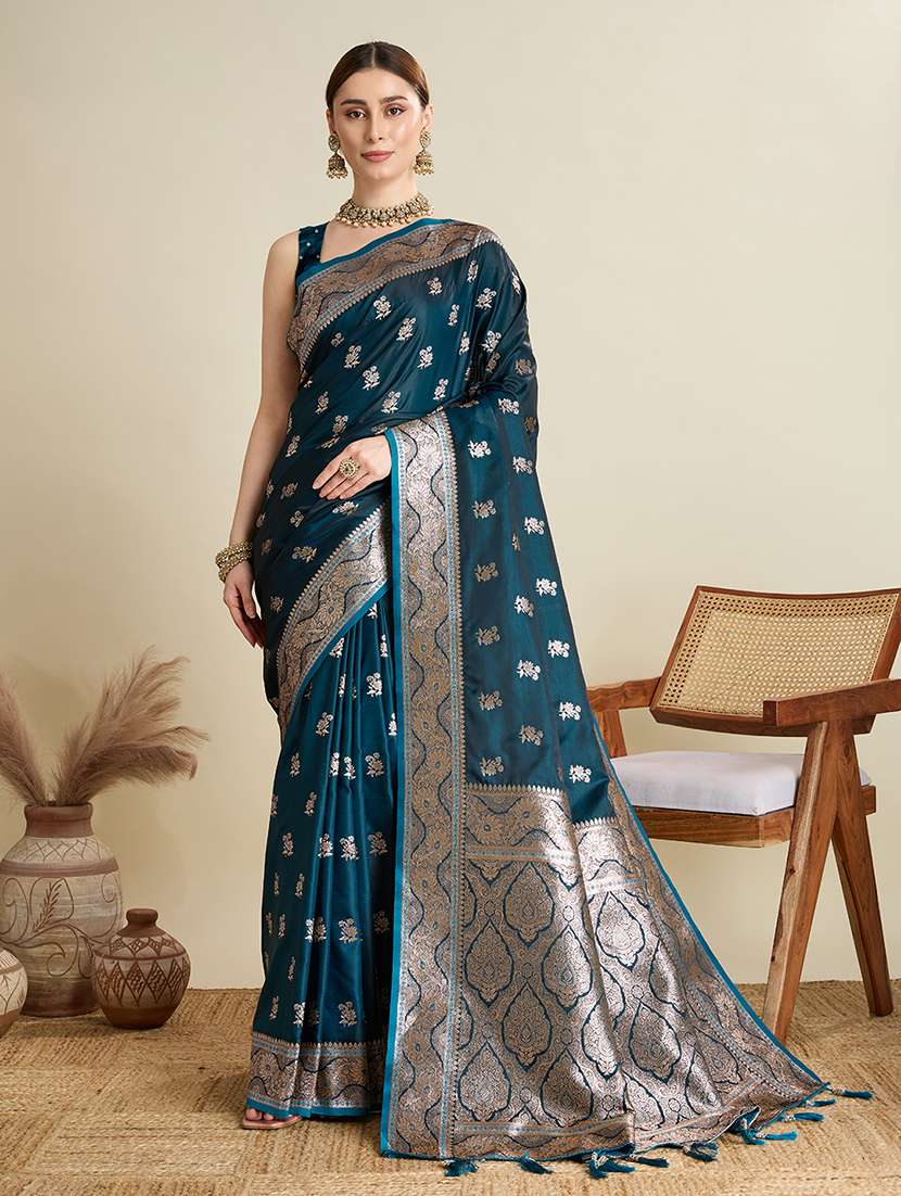 women self design banarasi saree with blouse