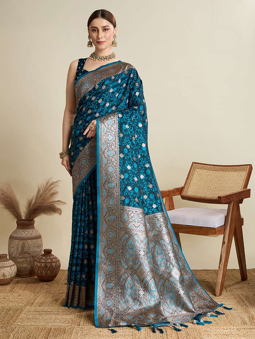 women self design banarasi saree with blouse