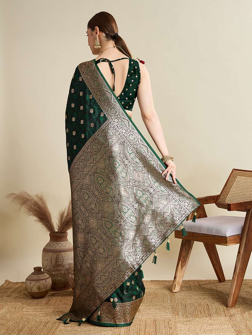 women self design banarasi saree with blouse - 22298984 -  Standard Image - 3
