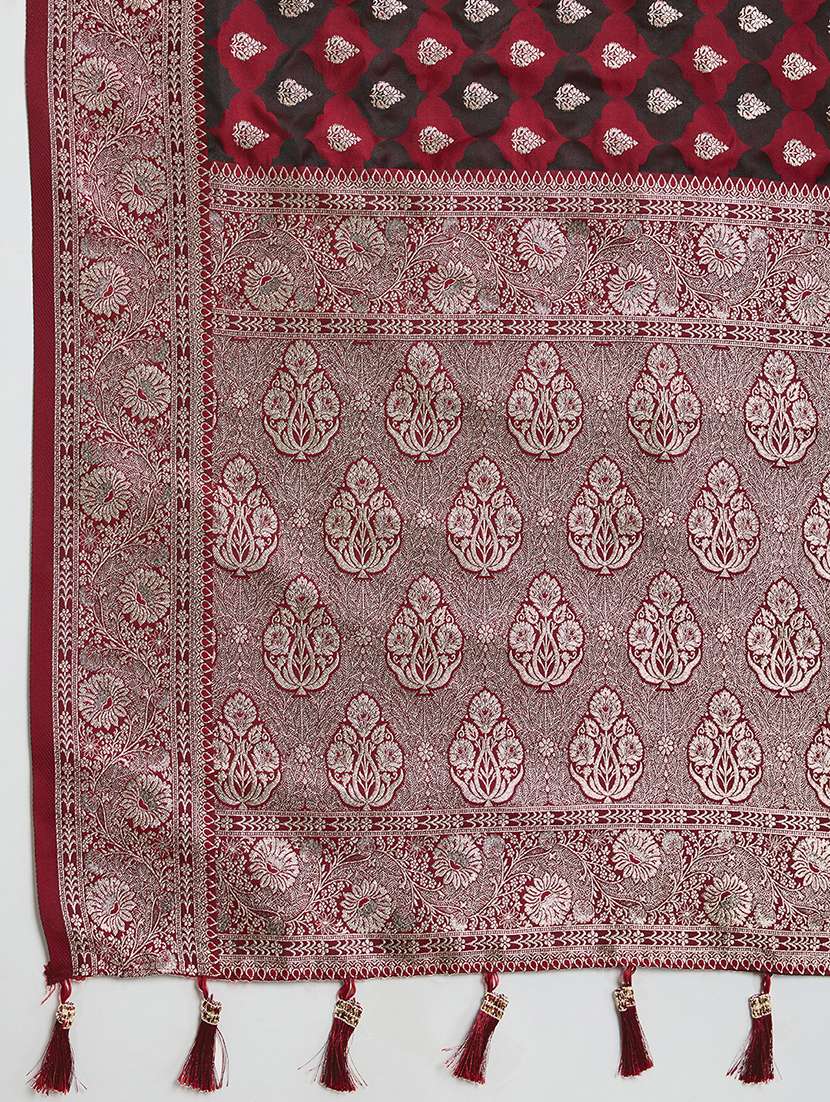 women self design banarasi saree with blouse - 22298995 -  Standard Image - 5