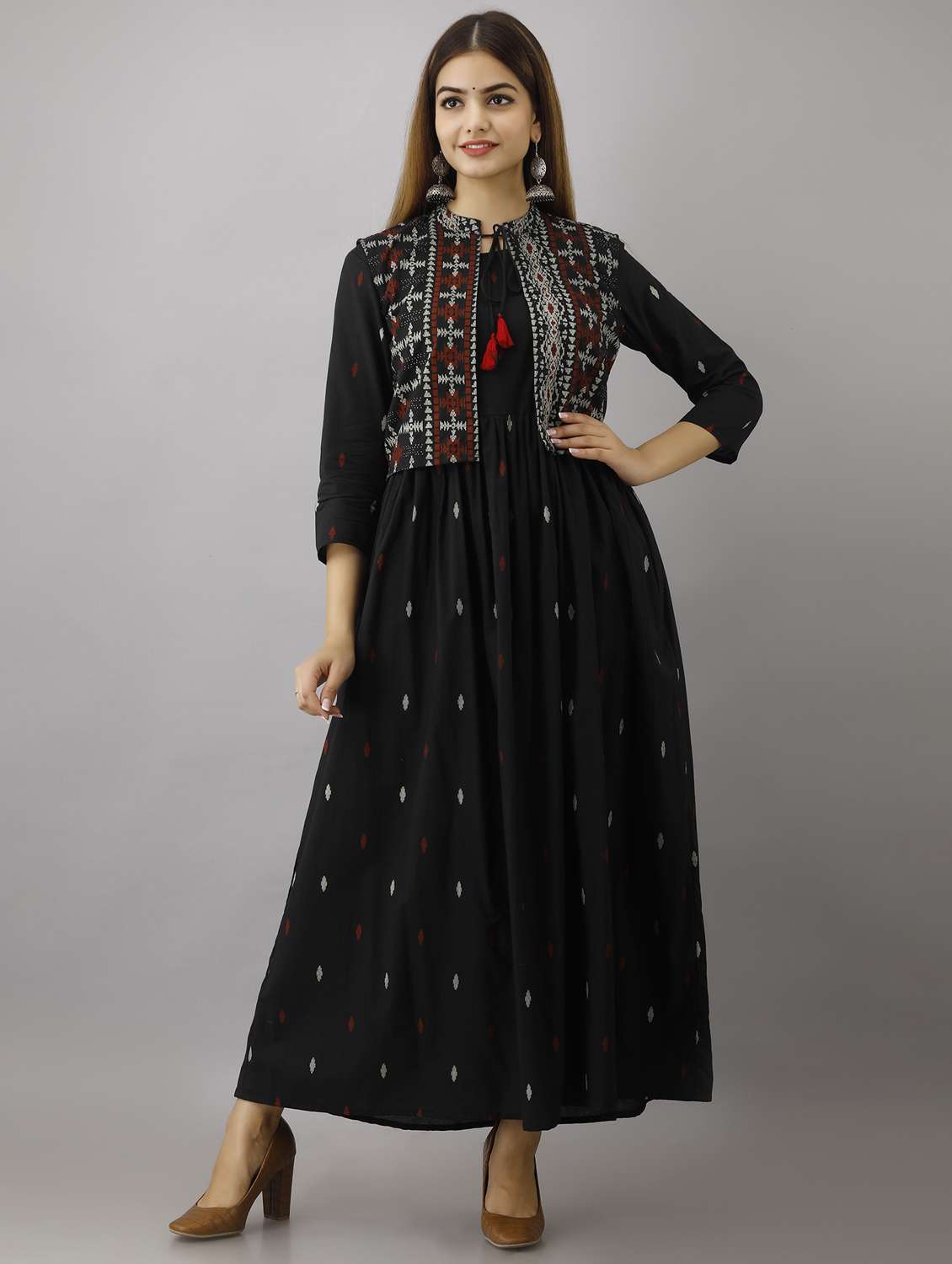 women self design three quarter sleeve ethnic dress