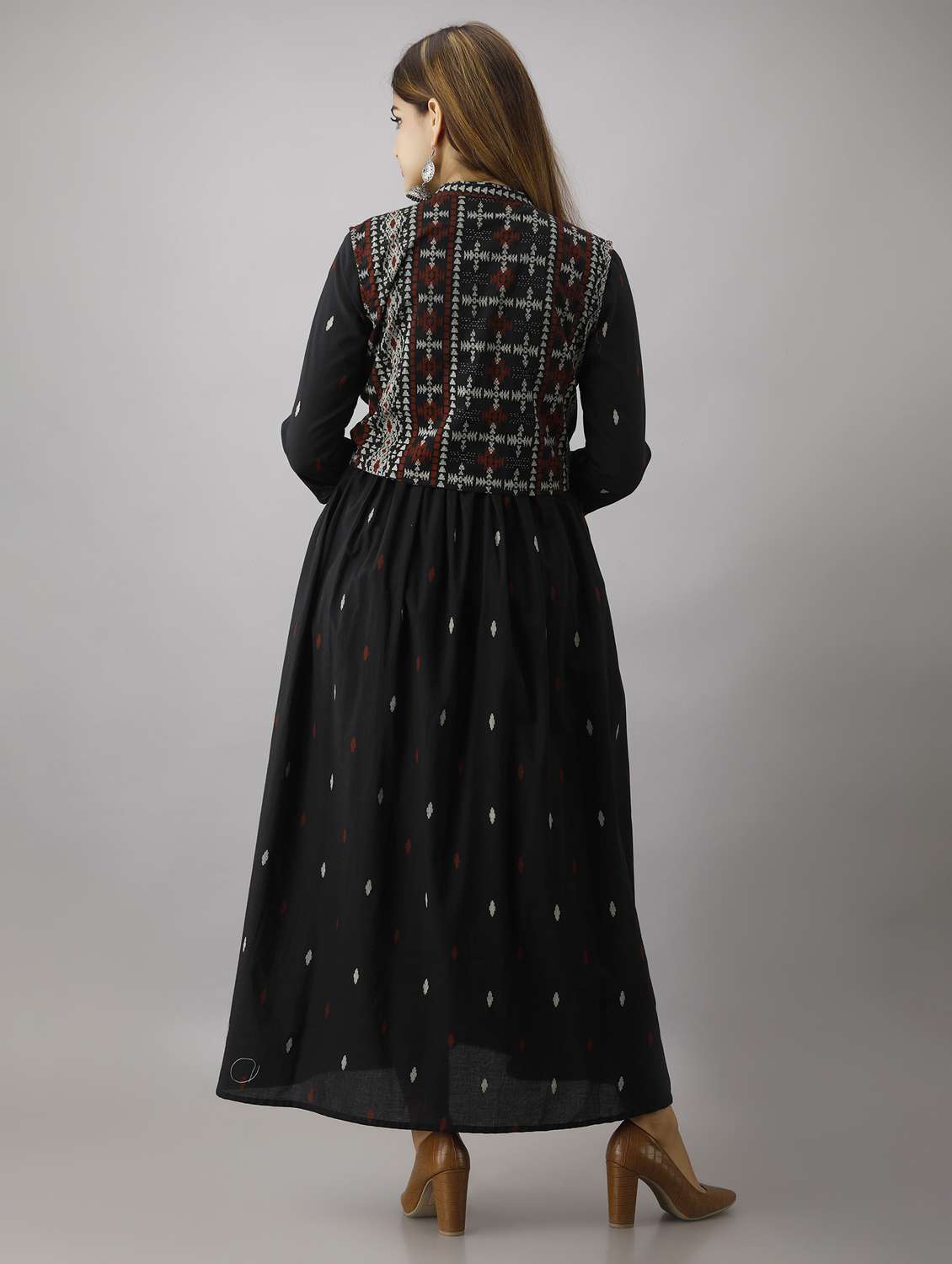 women self design three quarter sleeve ethnic dress - 22299130 -  Standard Image - 5