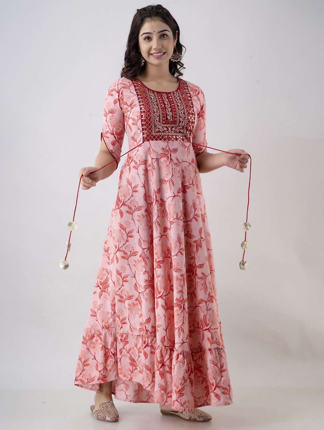 women floral short sleeve ethnic dress - 22299142 -  Standard Image - 3