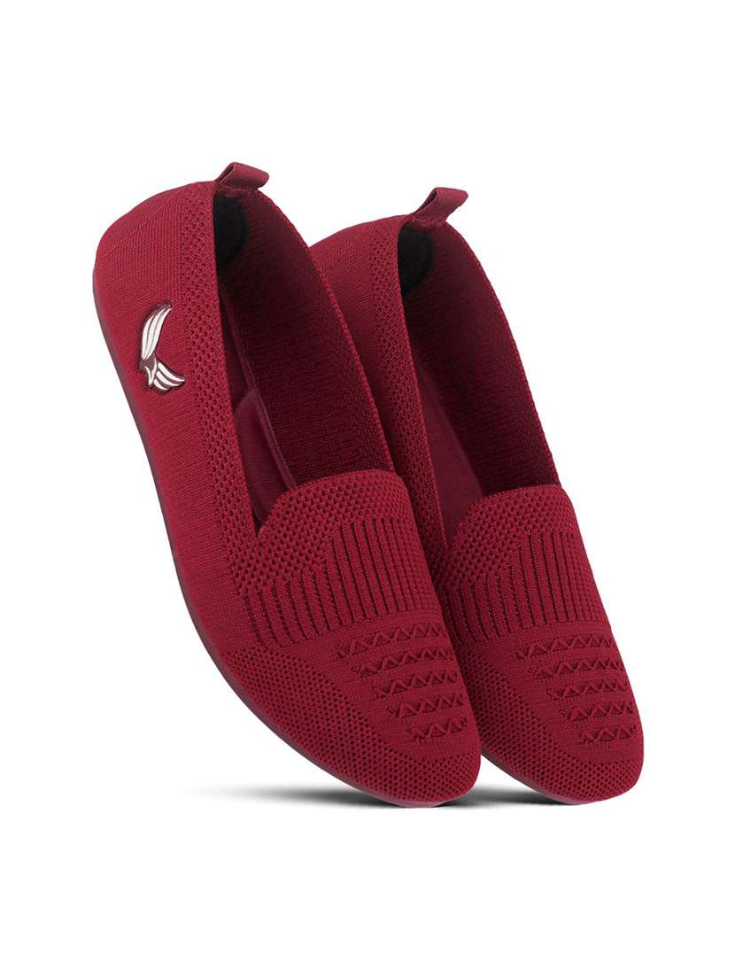 women red solid slip on loafer - 22299201 -  Standard Image - 3