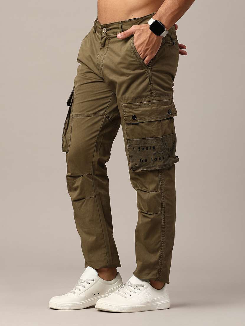 men solid mid rise regular fit cargo 