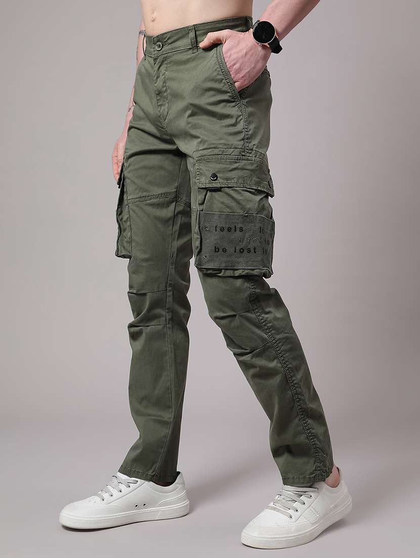 men solid mid rise regular fit cargo 