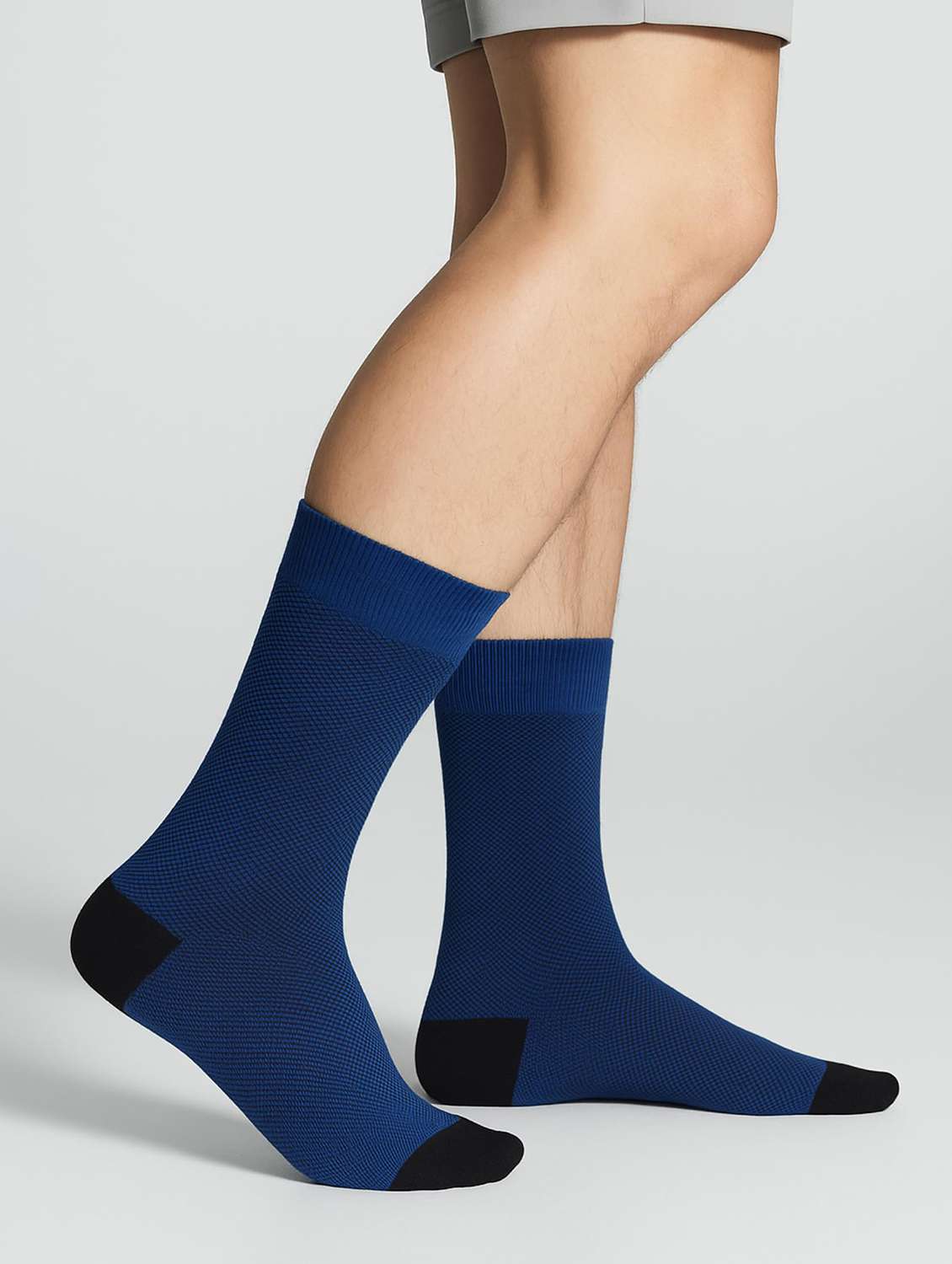 men solid above ankle length socks - 22300062 -  Standard Image - 3