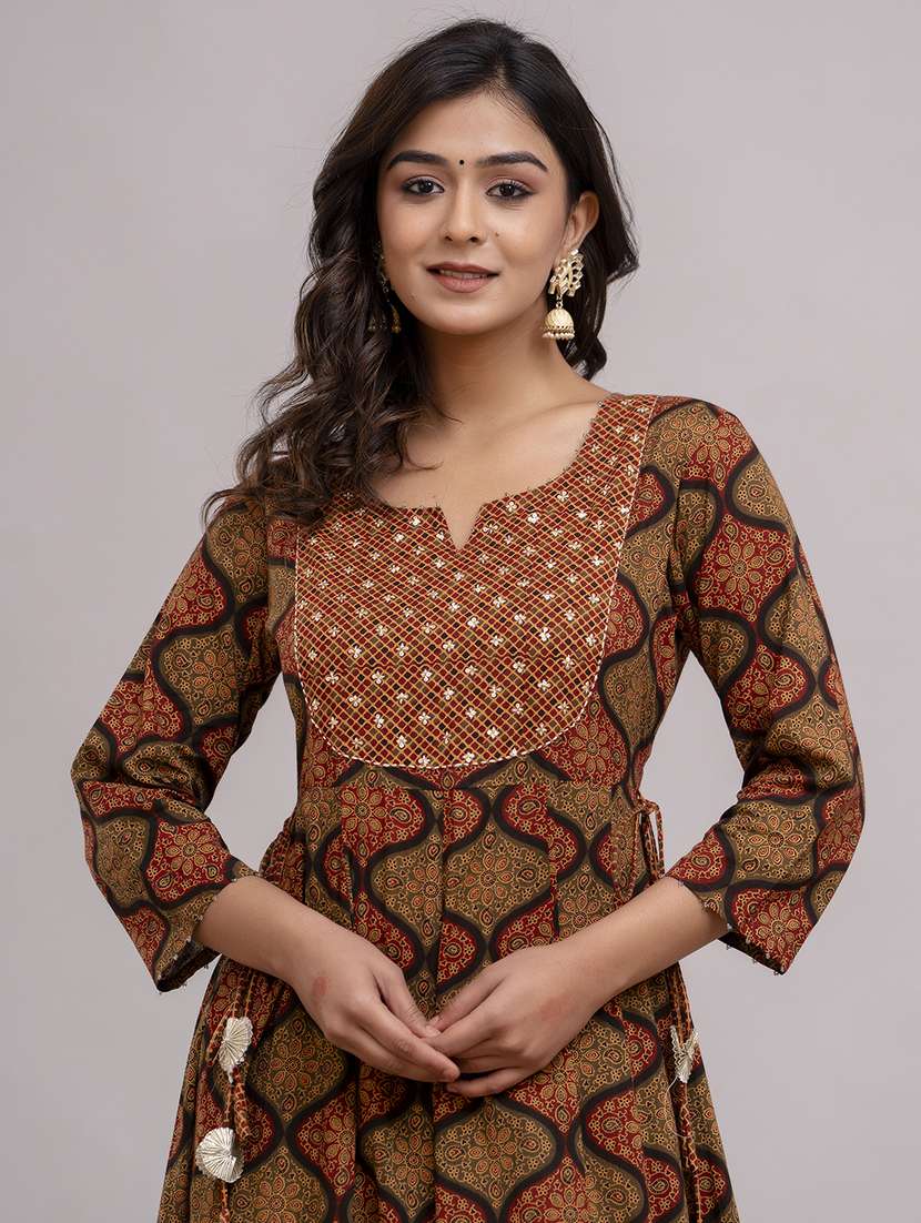 women printed three quarter sleeve ethnic dress - 22300358 -  Standard Image - 5