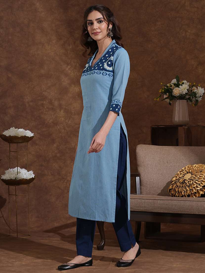 women striped three quarter sleeve straight kurta - 22300518 -  Standard Image - 3