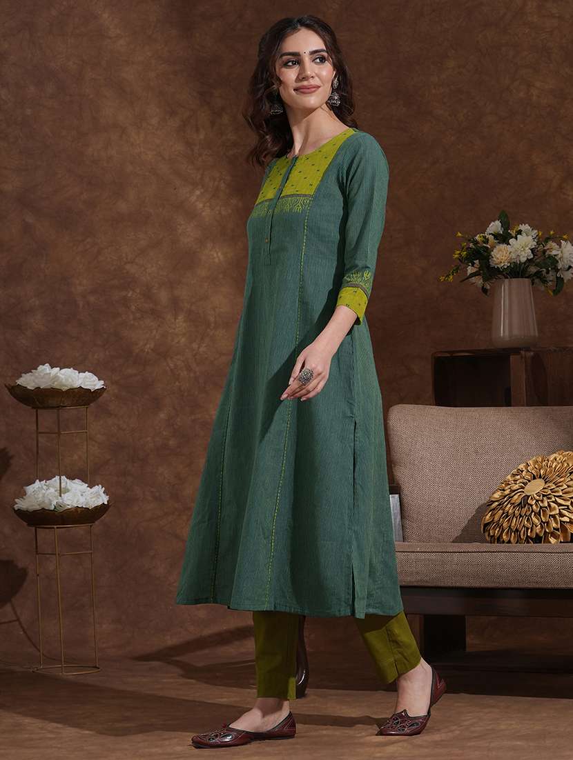 women striped three quarter sleeve a-line kurta - 22300520 -  Standard Image - 3