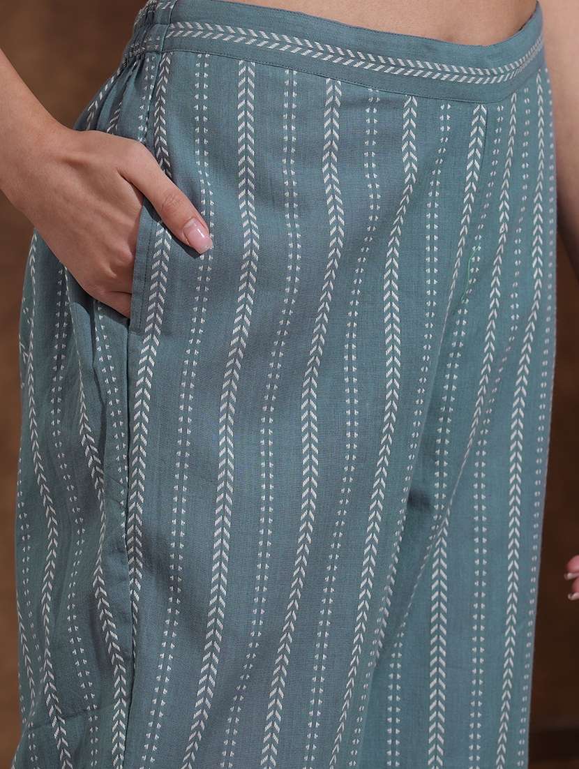 women solid with work notch neck kurta pant with dupatta set  - 22300565 -  Standard Image - 8